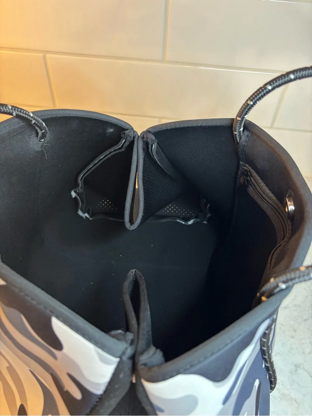 Ahdorned Gray Black CamoNeoprene Tote & Crossbody w Removable Strap -